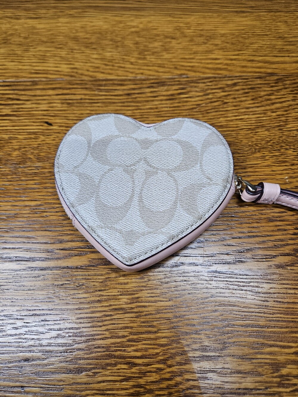 Coach X Observed By Us Heart Coin Case In Signature Canvas - Picture 2 of 8